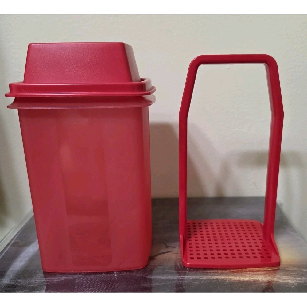 Tupperware Red 1330.11 Pick A Deli‎ 3 Piece Pickle Olive Keeper Container